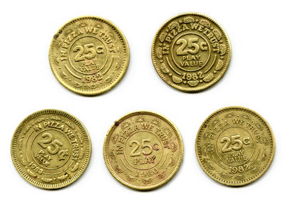 Back of Chuck E. Cheese Pizza Time Theatre Tokens Scan 1980 1982 1983