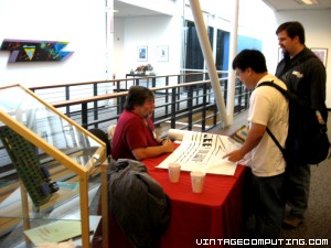 Steve Wozniak signing autographs